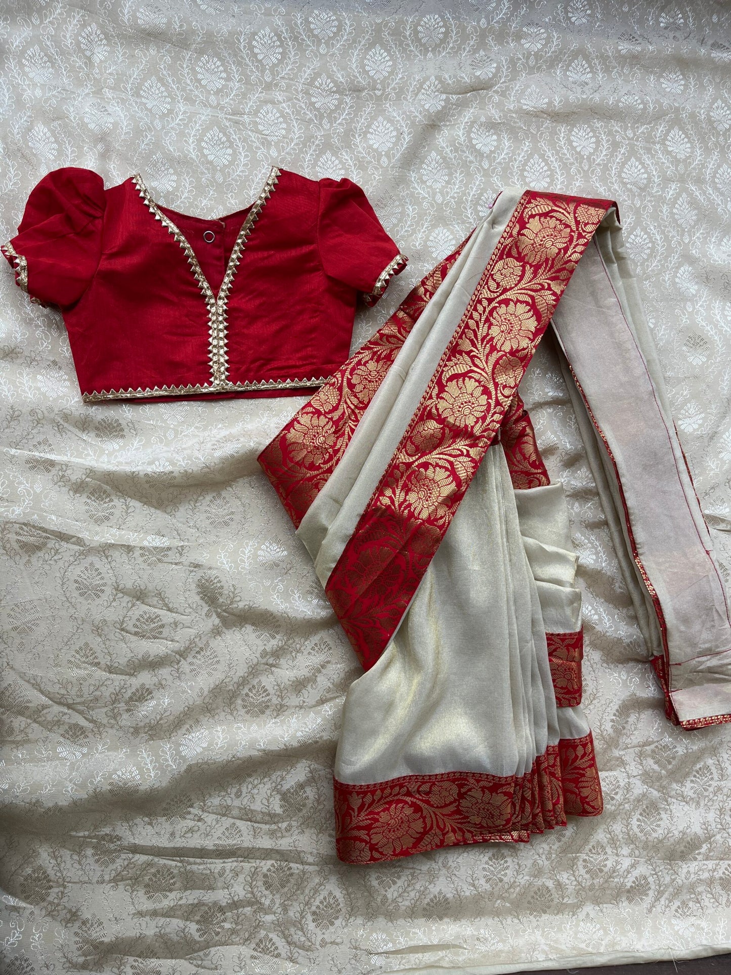 Pre pleated Saree-cream 0-5 years