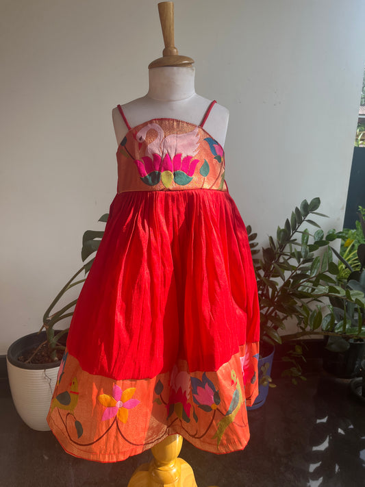 Red noodle strap Paithani gown