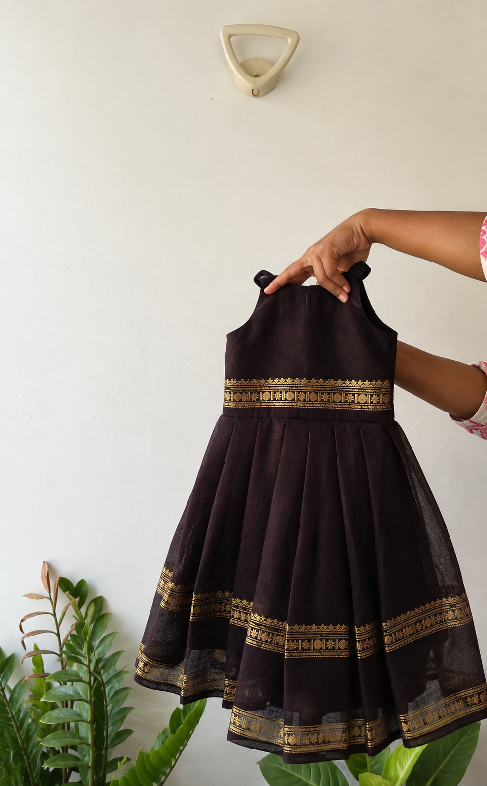 skirt and crop top - dark brown halter neck