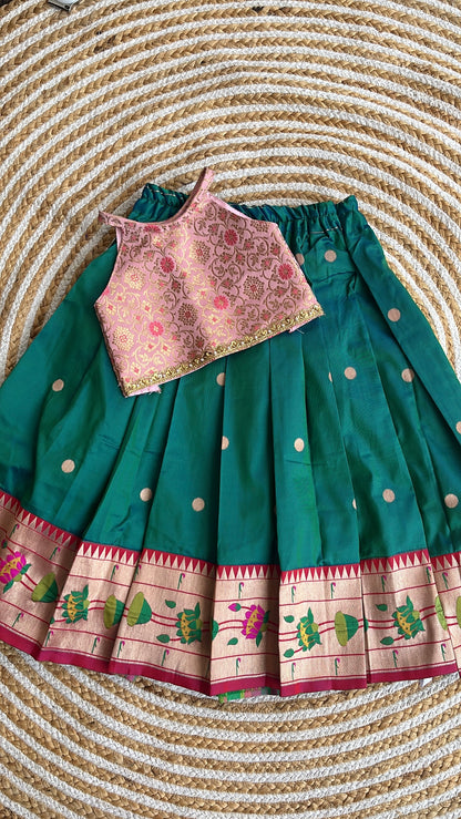 Ethnic skirt and crop top - peacock green