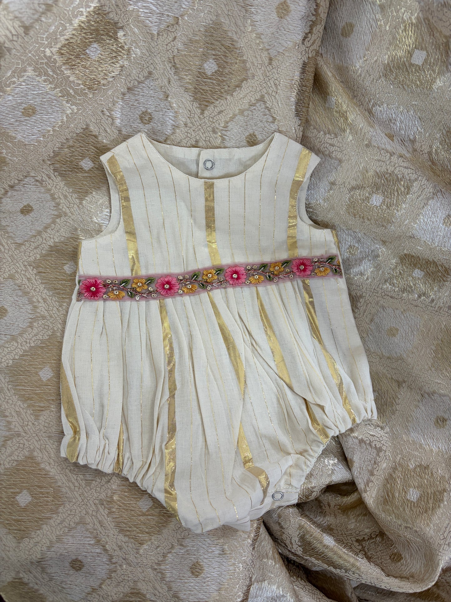 Onakodi romper