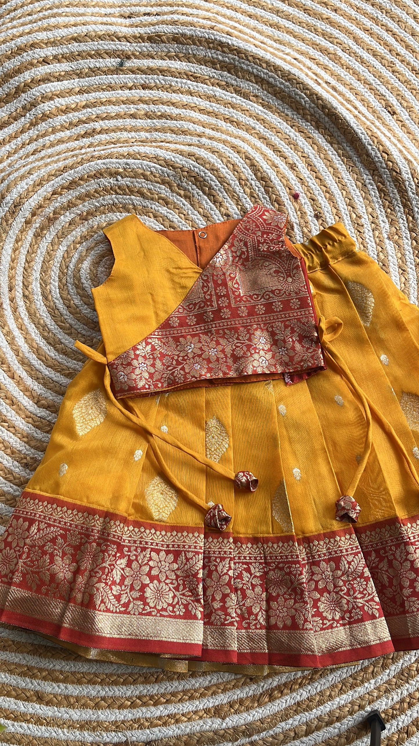 Ethnic skirt and top - yellow