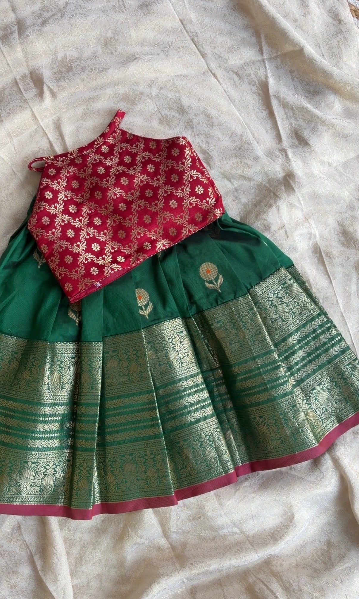 Green and red-skirt and top Set(halter neck )